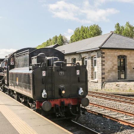 Repton Engine Shed Villa Whitby Exterior photo